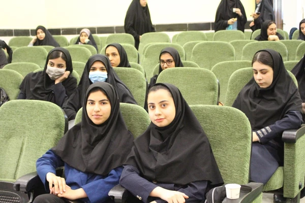 با حضور مدیرکل امور بانوان و خانواده استانداری بوشهر؛
آئین بزرگداشت روز دانشجو در پردیس بنت الهدی صدر برگزار شد 17