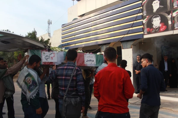 با حضور استاندار بوشهر و همزمان با تشییع پیکر شهید خوشنام؛
آئین بزرگداشت روز دانشجو در پردیس علامه طباطبایی برگزار شد 4