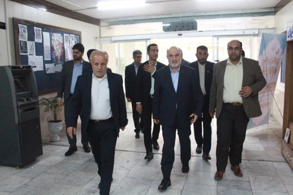 با حضور استاندار بوشهر و همزمان با تشییع پیکر شهید خوشنام؛
آئین بزرگداشت روز دانشجو در پردیس علامه طباطبایی برگزار شد 10