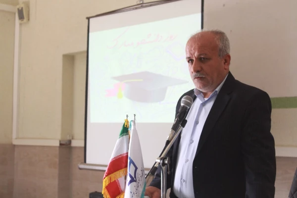 با حضور رئیس دانشگاه فرهنگیان استان بوشهر و مسئولان شهرستان دشتستان؛
آئین بزرگداشت روز دانشجو در مرکز شهید رجایی برازجان برگزار شد 16