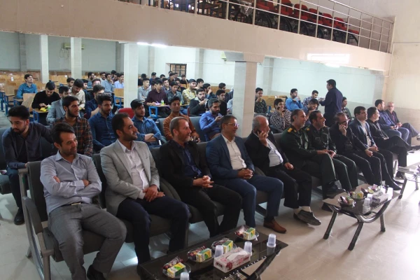 با حضور رئیس دانشگاه فرهنگیان استان بوشهر و مسئولان شهرستان دشتستان؛
آئین بزرگداشت روز دانشجو در مرکز شهید رجایی برازجان برگزار شد 18