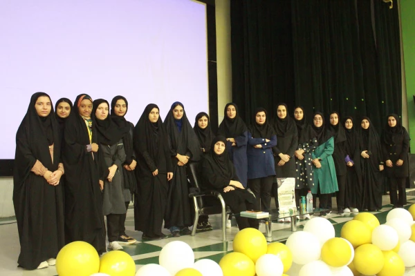 در پردیس بنت الهدی صدر بوشهر دانشگاه فرهنگیان استان بوشهر برگزار شد؛
کارگاه علمی تخصصی بازی، بازوی تربیت و یادگیری  5