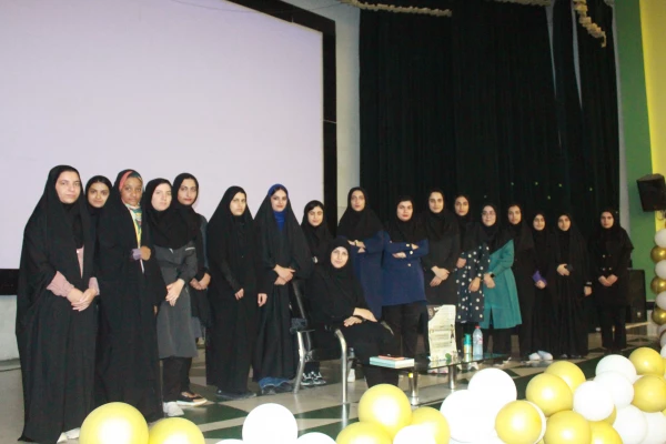 در پردیس بنت الهدی صدر بوشهر دانشگاه فرهنگیان استان بوشهر برگزار شد؛
کارگاه علمی تخصصی بازی، بازوی تربیت و یادگیری  6