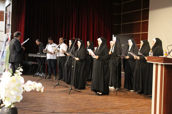 با حضور مدیرکل فرهنگی دانشگاه فرهنگیان؛ 
آئین افتتاحیه جشنواره ملی اقوام دانشگاه فرهنگیان در بوشهر برگزار شد 25