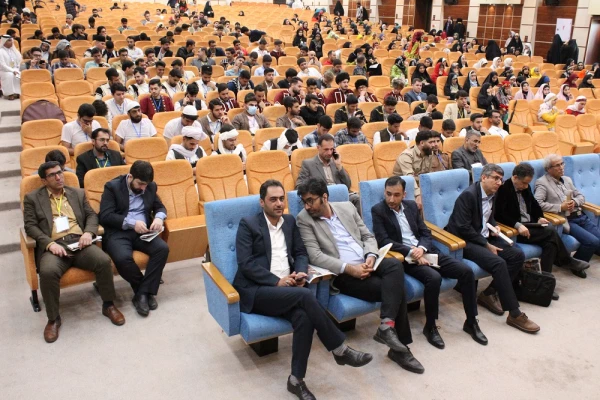 با حضور مدیرکل فرهنگی دانشگاه فرهنگیان؛ 
آئین افتتاحیه جشنواره ملی اقوام دانشگاه فرهنگیان در بوشهر برگزار شد 35