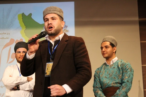 با حضور مدیرکل فرهنگی دانشگاه فرهنگیان؛ 
آئین افتتاحیه جشنواره ملی اقوام دانشگاه فرهنگیان در بوشهر برگزار شد 19