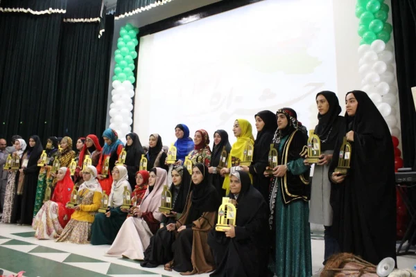 با حضور معاون فرهنگی تربیتی دانشگاه فرهنگیان؛
آئین پایانی دومین جشنواره اقوام دانشگاه فرهنگیان به میزبانی بوشهر برگزار شد 2