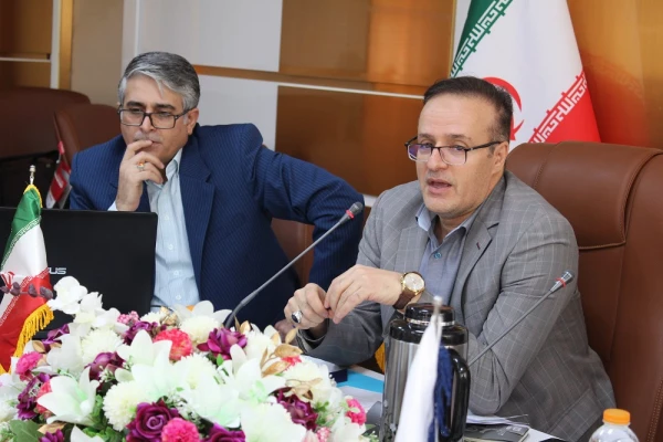 با حضور مدیرکل حقوقی دانشگاه فرهنگیان؛
دوره دانش افزایی حقوقی ویژه مدیران ارشد قطب 1 کشور در بوشهر آغاز شد 11