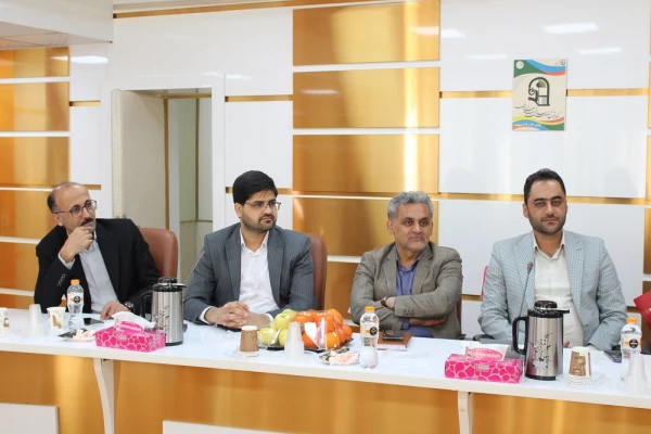 با حضور مدیرکل حقوقی دانشگاه فرهنگیان؛
دوره دانش افزایی حقوقی ویژه مدیران ارشد قطب 1 کشور در بوشهر آغاز شد 15