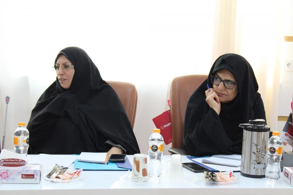 با حضور مدیرکل حقوقی دانشگاه فرهنگیان؛
دوره دانش افزایی حقوقی ویژه مدیران ارشد قطب 1 کشور در بوشهر آغاز شد 18