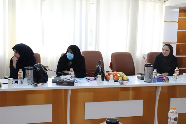 با حضور مدیرکل حقوقی دانشگاه فرهنگیان؛
دوره دانش افزایی حقوقی ویژه مدیران ارشد قطب 1 کشور در بوشهر آغاز شد 21