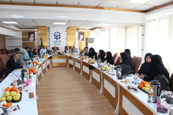 با حضور مدیرکل حقوقی دانشگاه فرهنگیان؛
دوره دانش افزایی حقوقی ویژه مدیران ارشد قطب 1 کشور در بوشهر آغاز شد 54