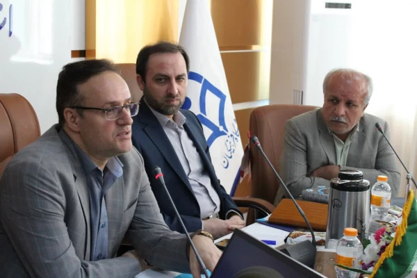 با حضور مدیرکل حقوقی دانشگاه فرهنگیان؛
دوره دانش افزایی حقوقی ویژه مدیران ارشد قطب 1 کشور در بوشهر آغاز شد 62