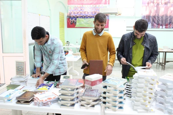 
برگزاری نمایشگاه کتاب توسط معاونت دانشجویی پردیس علامه طباطبایی بوشهر 4