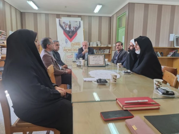 با حضور رئیس دانشگاه فرهنگیان استان بوشهر برگزار شد؛
نشست تخصصی دبیران علمی و اجرایی با اساتید داور یازدهمین جشنواره استانی تدریس برتر 2