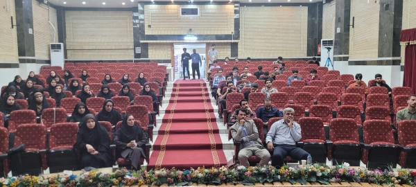 با حضور عضو هیات علمی دانشگاه تربیت دبیر شهید رجایی؛
کارگاه انگلیسی برای اهداف خاص ( ESP) در دانشگاه فرهنگیان استان بوشهر برگزار شد 2