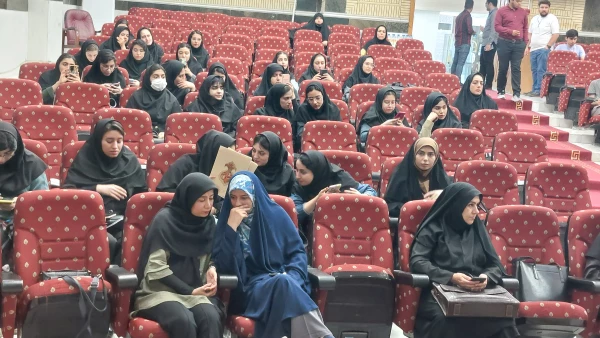 با حضور عضو هیات علمی دانشگاه تربیت دبیر شهید رجایی؛
کارگاه انگلیسی برای اهداف خاص ( ESP) در دانشگاه فرهنگیان استان بوشهر برگزار شد 3