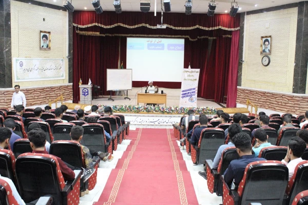 با حضور رئیس ستاد اقامه نماز استان بوشهر؛ دوره آموزشی تربیتی معراج در دانشگاه فرهنگیان برگزار شد 7