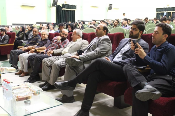 با حضور شاعران برجسته استان بوشهر؛
شب شعر گویشی در پردیس بنت الهدی صدر بوشهر برگزار شد 5