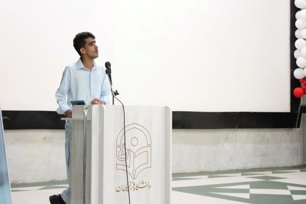 با حضور شاعران برجسته استان بوشهر؛
شب شعر گویشی در پردیس بنت الهدی صدر بوشهر برگزار شد 3