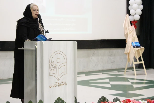 با حضور شاعران برجسته استان بوشهر؛
شب شعر گویشی در پردیس بنت الهدی صدر بوشهر برگزار شد 9