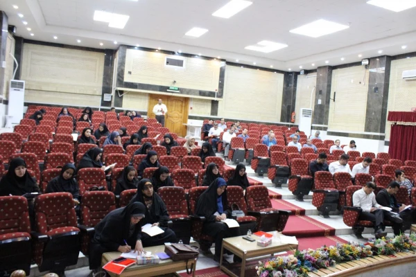 با حضور مدیرکل آموزش و پرورش استان بوشهر؛
دوره آموزشی تربیت ارزیاب حرفه ای اساتید دانشگاه فرهنگیان استان بوشهر برگزار شد
 2