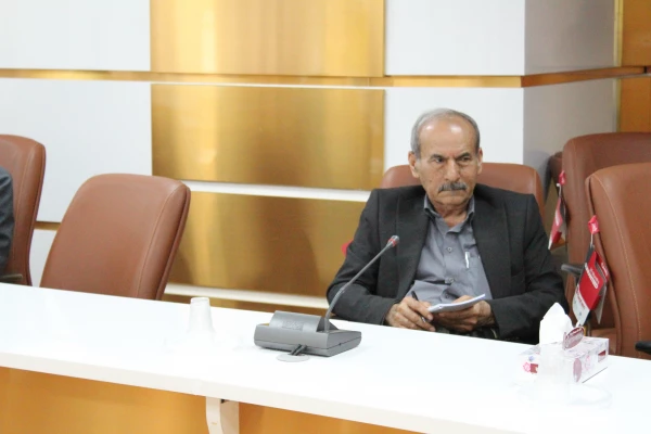 برگزاری نشست ضرورت تکمیل فرم ارزشیابی فعالیت های دانشجومعلمان کارورز 5