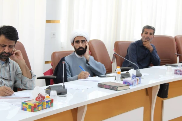 با حضور رئیس دانشگاه فرهنگیان استان بوشهر:
دوره بازآموزی کارورزی ۱ و ۳ برگزار شد 7