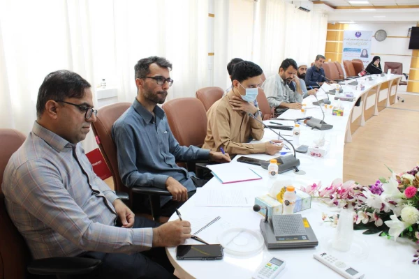 با حضور رئیس دانشگاه فرهنگیان استان بوشهر:
دوره بازآموزی کارورزی ۱ و ۳ برگزار شد 8