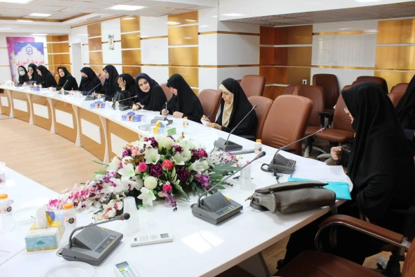 با حضور رئیس دانشگاه فرهنگیان استان بوشهر:
دوره بازآموزی کارورزی ۱ و ۳ برگزار شد 11