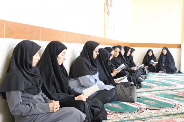 با حضور در گلزار شهدای بهشت صادق بوشهر:
تجدید میثاق مسئولان و کارکنان دانشگاه فرهنگیان استان بوشهر با آرمان های امام (ره) و شهیدان انقلاب اسلامی 2