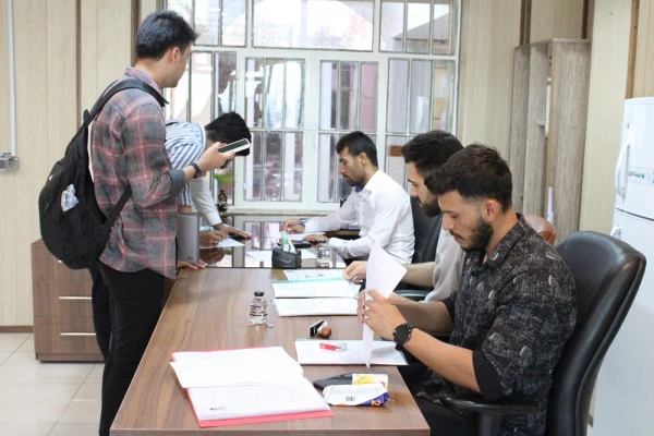 بازدید رئیس دانشگاه فرهنگیان استان بوشهر از روند ثبت نام حضوری نودانشجومعلمان دانشگاه 12