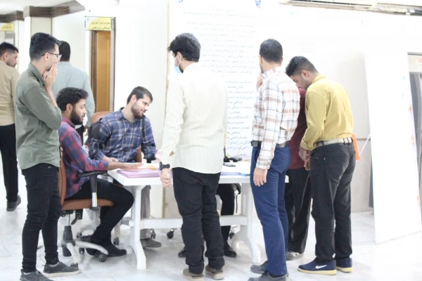 بازدید رئیس دانشگاه فرهنگیان استان بوشهر از روند ثبت نام حضوری نودانشجومعلمان دانشگاه 21