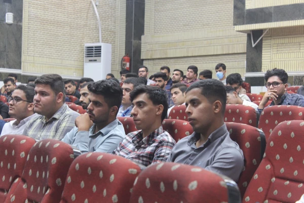 در پردیس های استان بوشهر؛
آئین استقبال از نودانشجومعلمان دانشگاه فرهنگیان برگزار شد 8