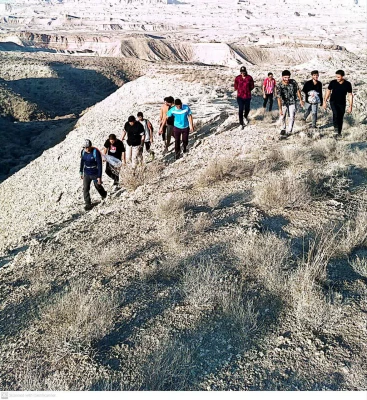 به مناسبت گرامیداشت هفته تربیت بدنی؛
برگزاری همایش کوهپیمایی دانشجومعلمان و اساتید پردیس علامه طباطبایی در کوهستان دلوار شهرستان تنگستان استان بوشهر 4