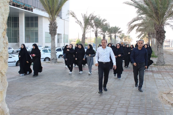 در ساحل شهر بوشهر؛
همایش پیاده روی دانشجومعلمان پردیس بنت الهدی صدر برگزار شد 2