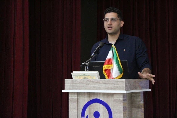 با حضور قهرمان سه دوره مسابقات وزنه  برداری آسیا؛
برگزاری کارگاه آشنایی با مکمل های ورزشی در دانشگاه فرهنگیان استان بوشهر  5