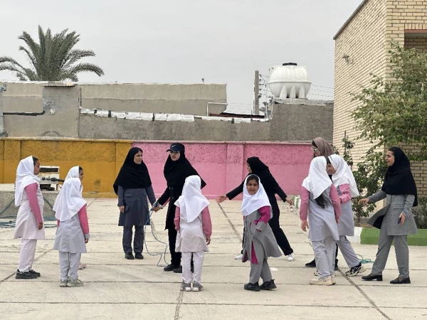 برگزاری زنگ ورزش توسط دانشجومعلمان بوشهری در روستای گلکی تنگستان 11