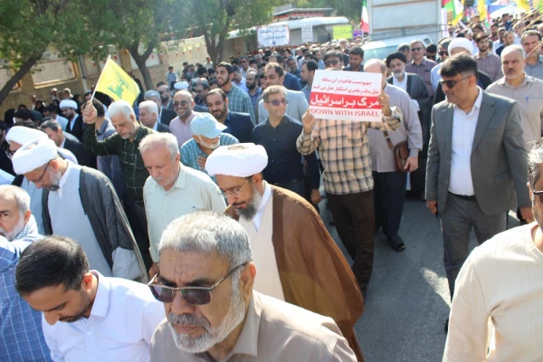 با حضور باشکوه رئیس، مسئولان، کارکنان، اساتید و دانشجومعلمان دانشگاه فرهنگیان استان بوشهر؛
راهپیمایی 13 آبان در بوشهر برگزار شد 5