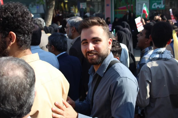 با حضور باشکوه رئیس، مسئولان، کارکنان، اساتید و دانشجومعلمان دانشگاه فرهنگیان استان بوشهر؛
راهپیمایی 13 آبان در بوشهر برگزار شد 4