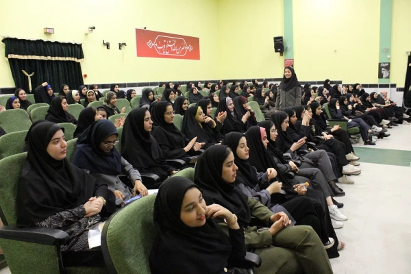 در دانشگاه فرهنگیان استان بوشهر؛
همایش علمی – ادبی شبی در کوی مولانا برگزار شد 2