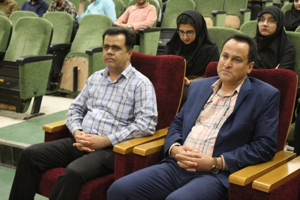 در دانشگاه فرهنگیان استان بوشهر؛
همایش علمی – ادبی شبی در کوی مولانا برگزار شد 2