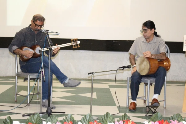 در دانشگاه فرهنگیان استان بوشهر؛
همایش علمی – ادبی شبی در کوی مولانا برگزار شد 2