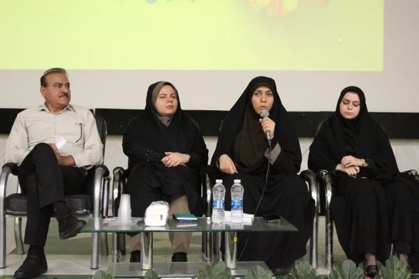 معاون توسعه منابع و امور دانشجویی پردیس بنت الهدی صدر:
دانشجومعلمان، معلمان فردای این سرزمین هستند 2