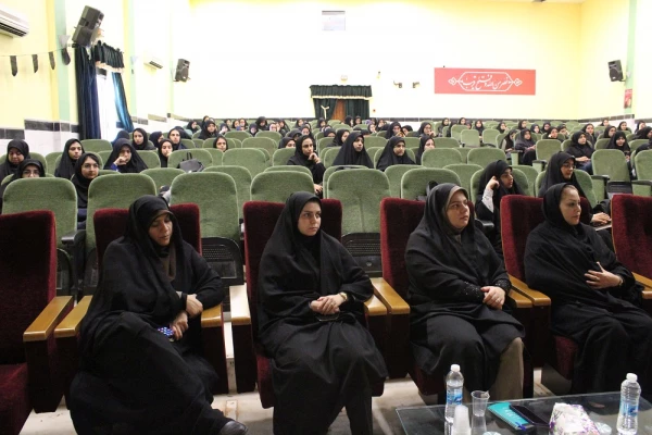 معاون توسعه منابع و امور دانشجویی پردیس بنت الهدی صدر:
دانشجومعلمان، معلمان فردای این سرزمین هستند 2