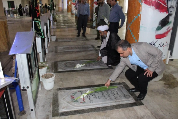 برگزاری آئین تجدید میثاق با شهدا مسئولان و کارکنان دانشگاه فرهنگیان استان بوشهر 6