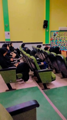 در پردیس بنت الهدی صدر بوشهر؛
کارگاه خودآگاهی برگزار شد 2