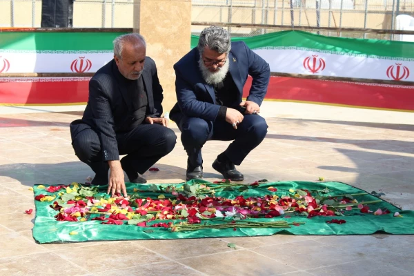 در دانشگاه فرهنگیان استان بوشهر؛
پیکر پاک شهید 17 ساله خوشنام دفاع مقدس تشییع و تدفین شد 6