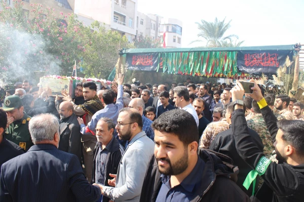 در دانشگاه فرهنگیان استان بوشهر؛
پیکر پاک شهید 17 ساله خوشنام دفاع مقدس تشییع و تدفین شد 10