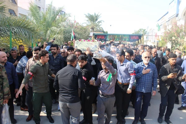 در دانشگاه فرهنگیان استان بوشهر؛
پیکر پاک شهید 17 ساله خوشنام دفاع مقدس تشییع و تدفین شد 12